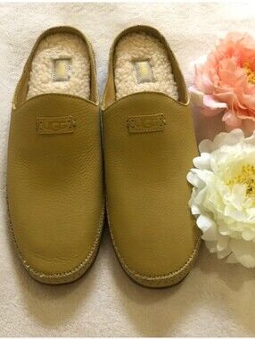 Ugg Tamara sol yellow Women's 9 slippers